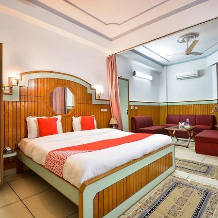 Oyo 46616 Hotel Abhinandan Jind Екстериор снимка
