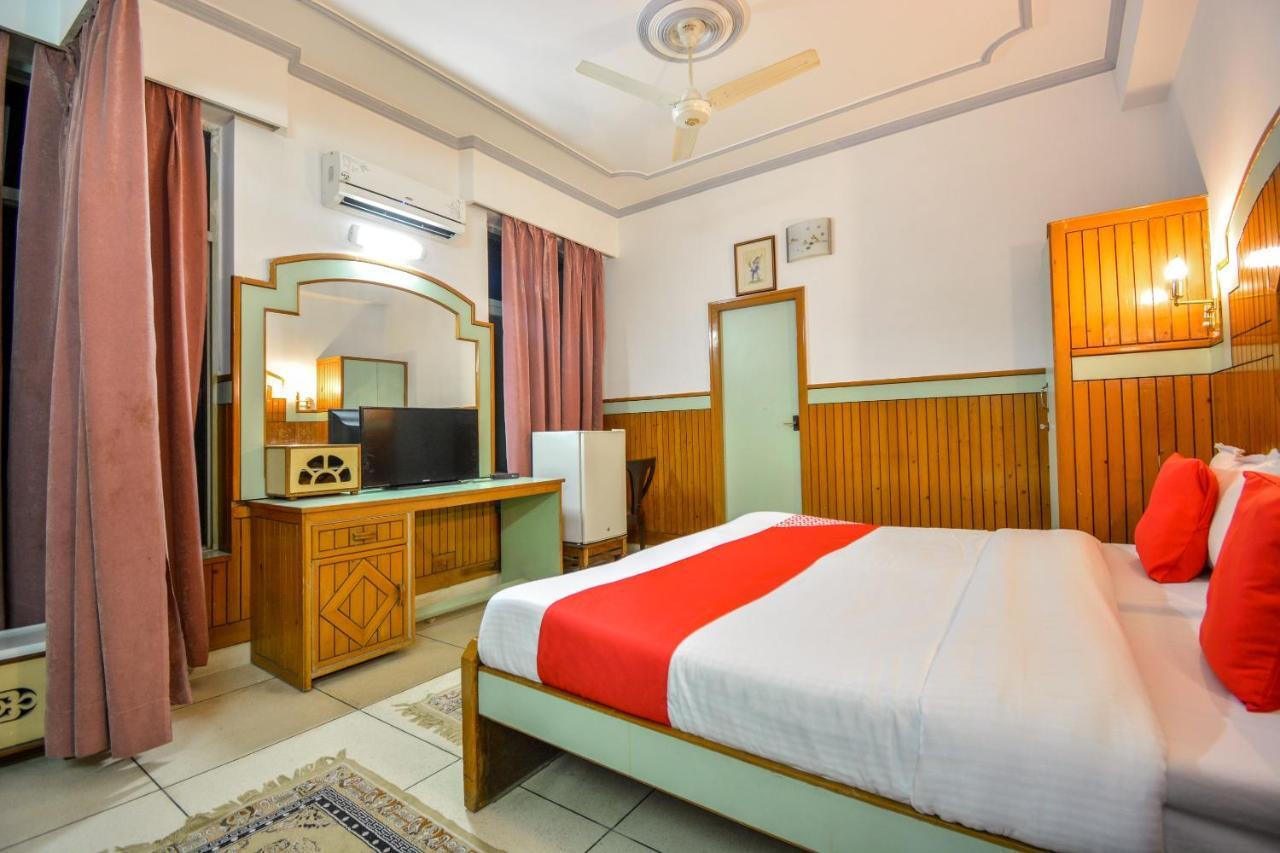 Oyo 46616 Hotel Abhinandan Jind Екстериор снимка