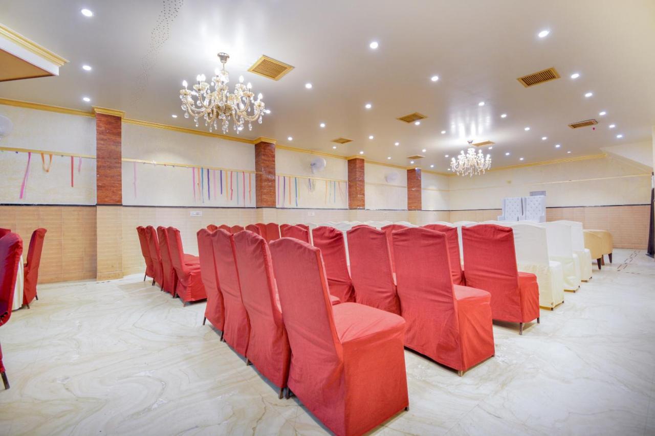 Oyo 46616 Hotel Abhinandan Jind Екстериор снимка