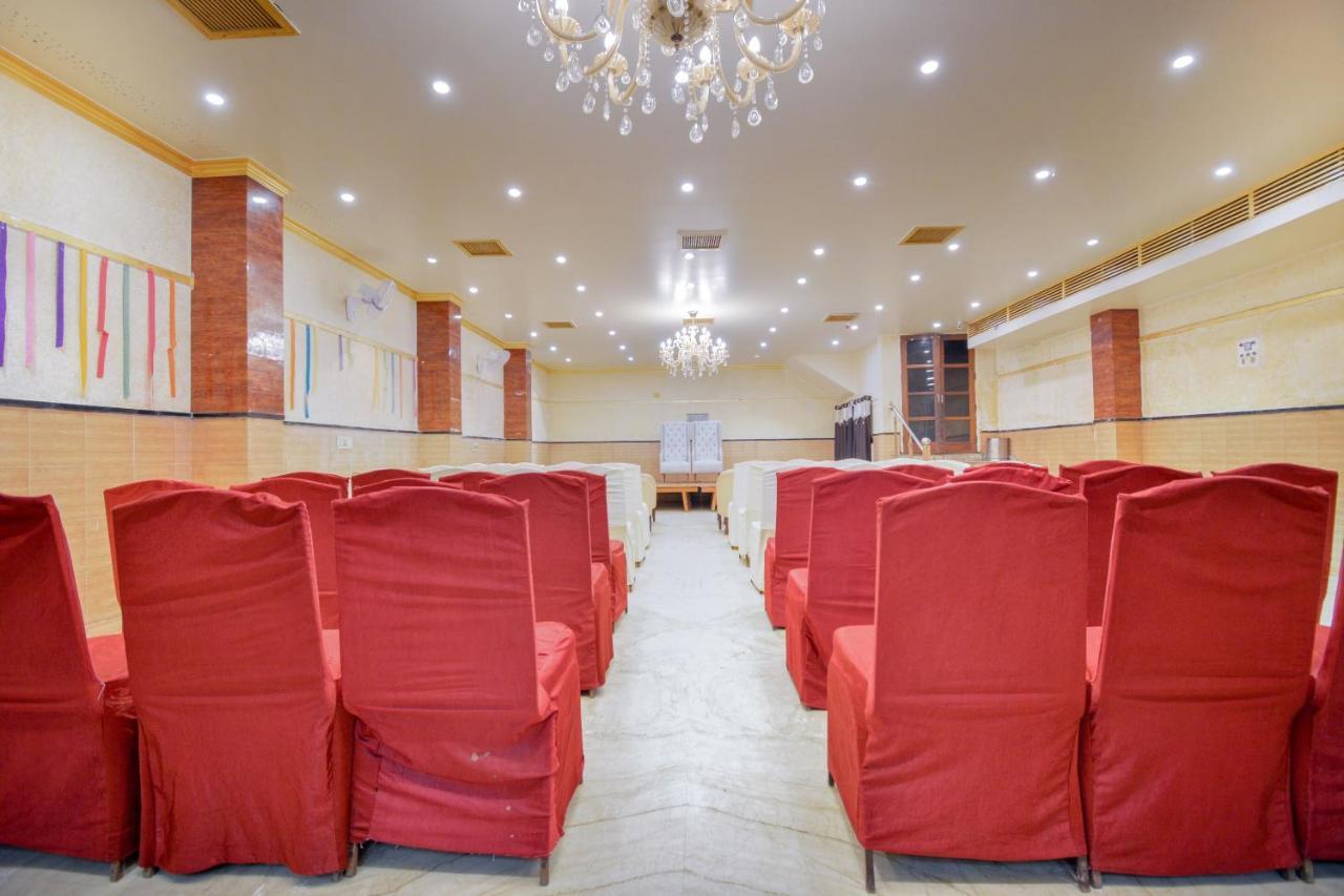 Oyo 46616 Hotel Abhinandan Jind Екстериор снимка