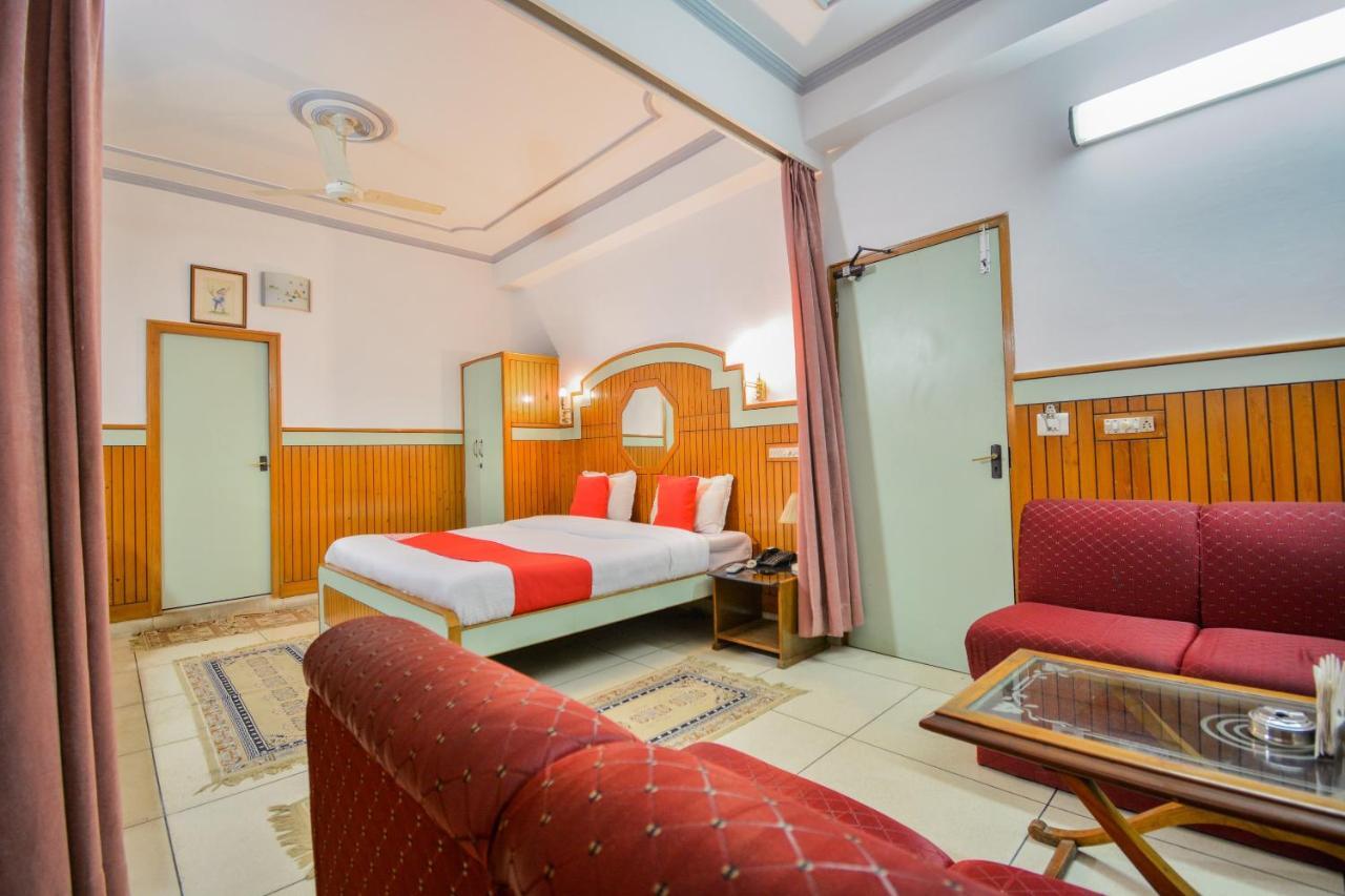 Oyo 46616 Hotel Abhinandan Jind Екстериор снимка