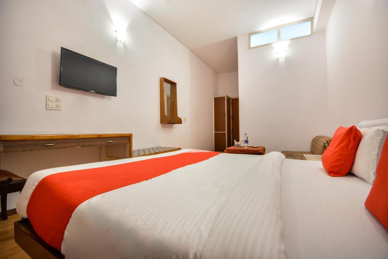 Oyo 46616 Hotel Abhinandan Jind Екстериор снимка