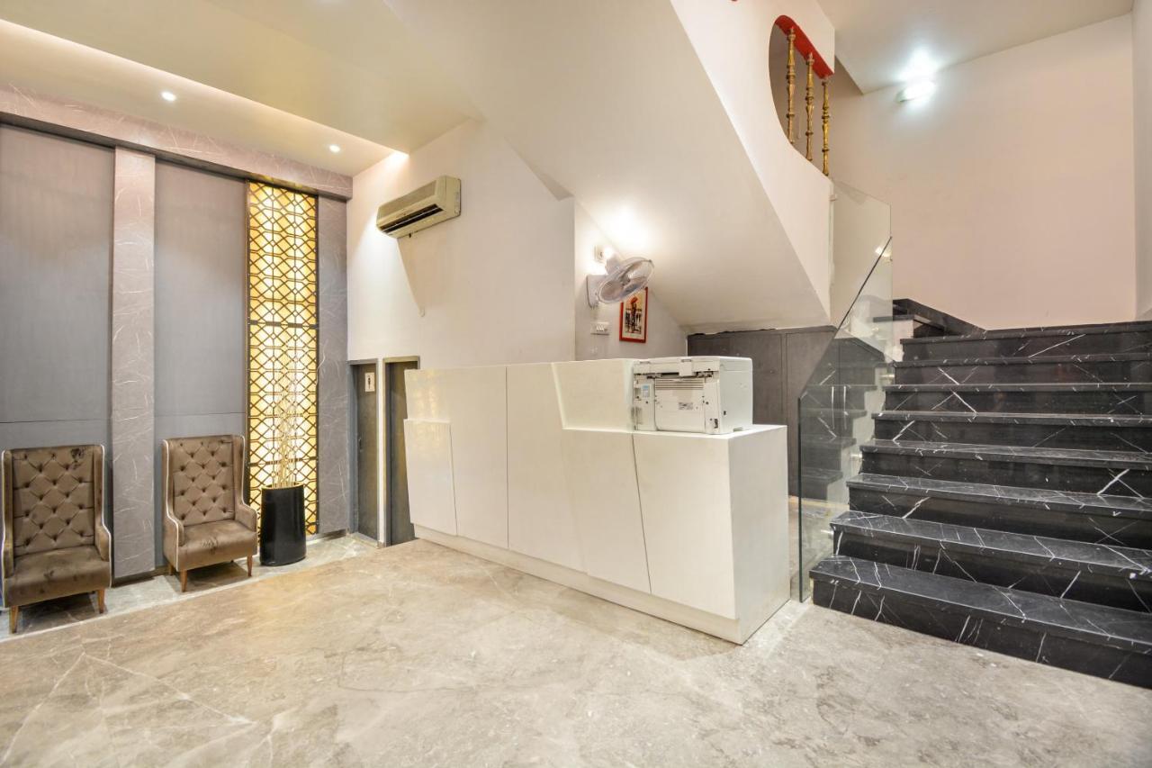 Oyo 46616 Hotel Abhinandan Jind Екстериор снимка